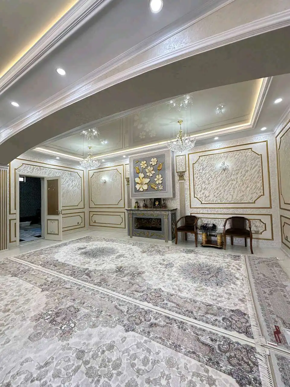 2 этажный, 7-комн. дом, 400 м², 2 соток, Сино