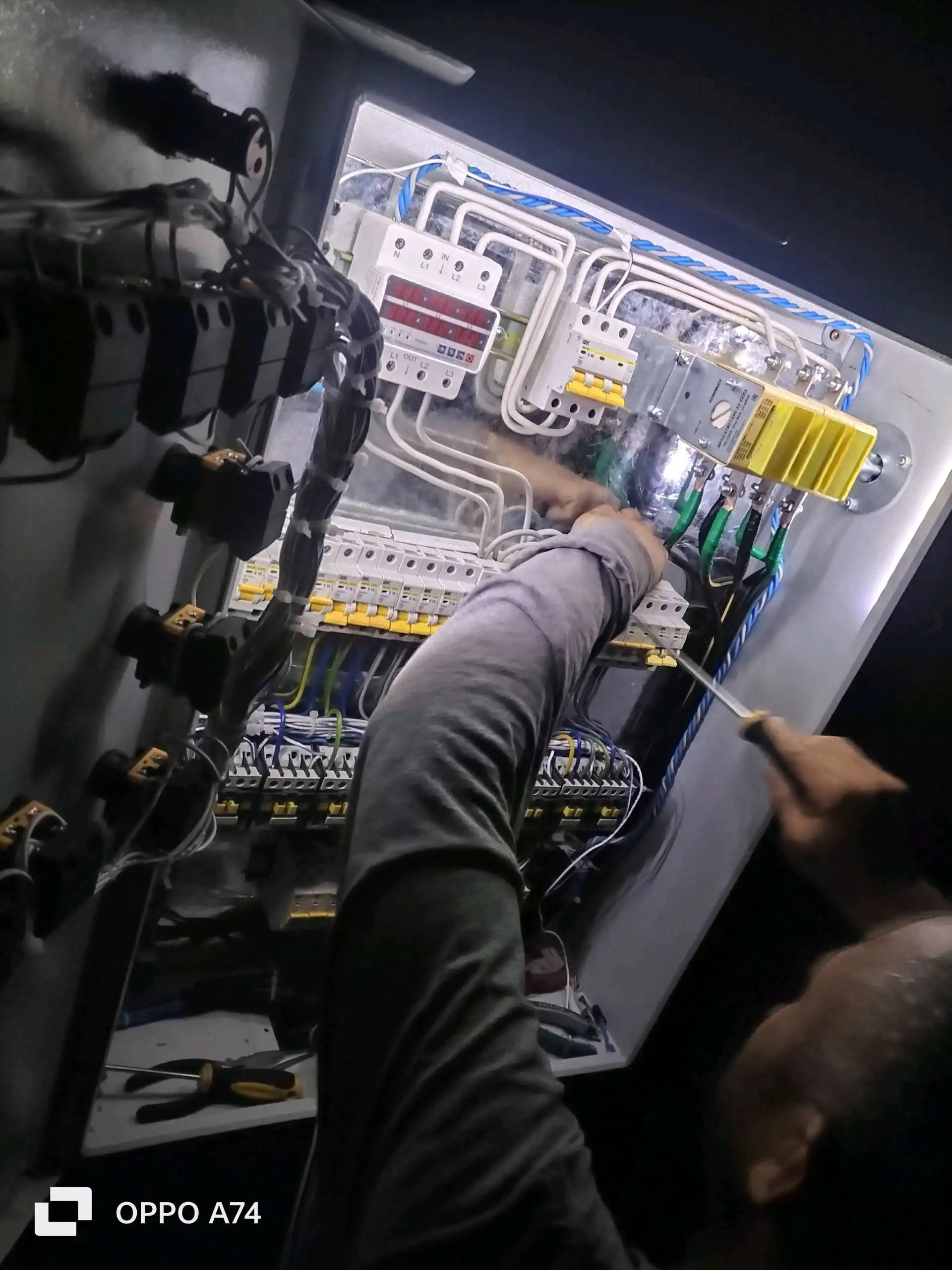 электромонтажные работы