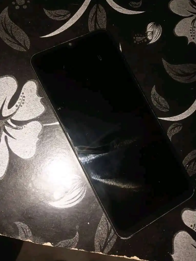 Realme note 50 