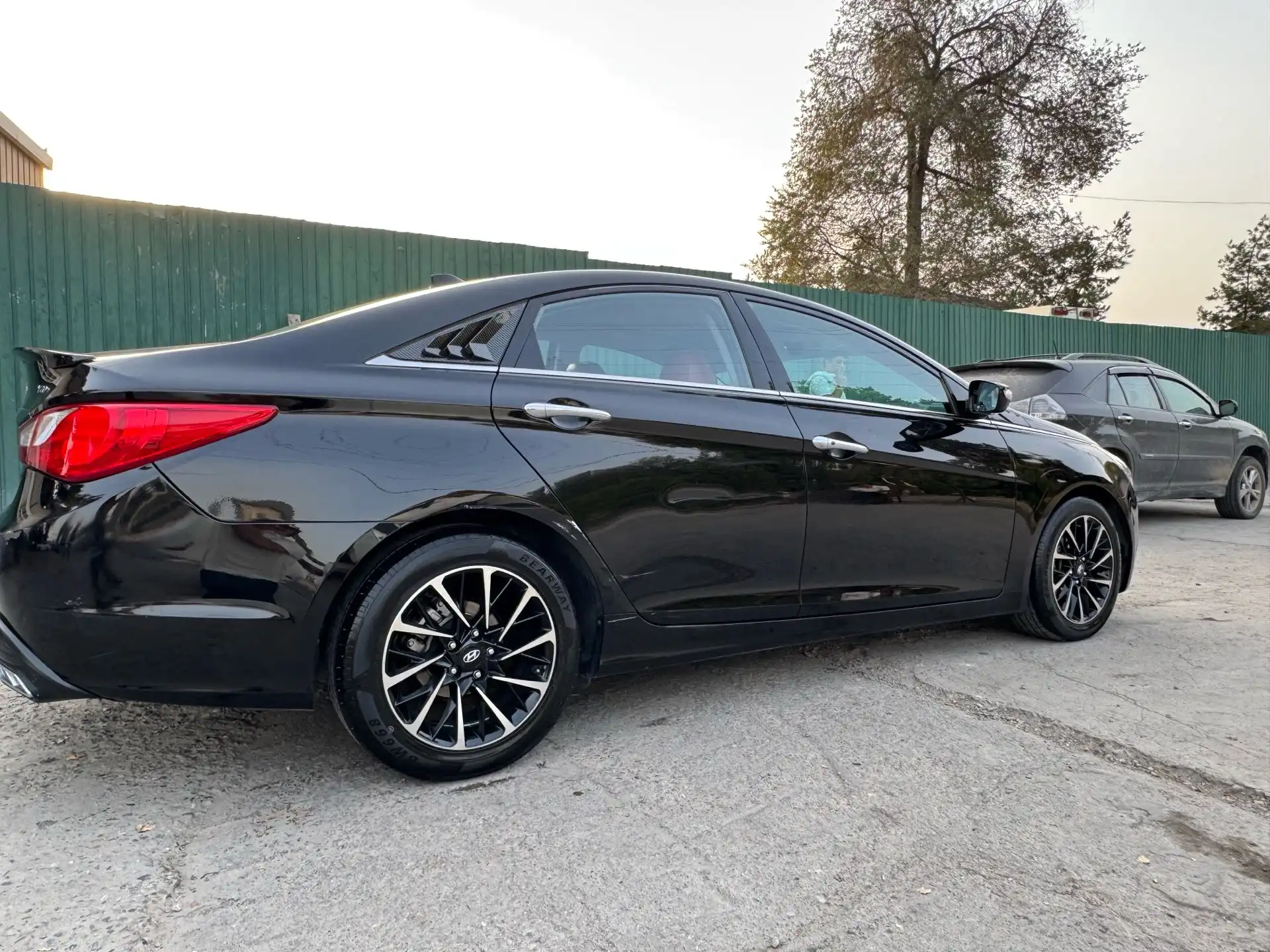 Hyundai Sonata 2011