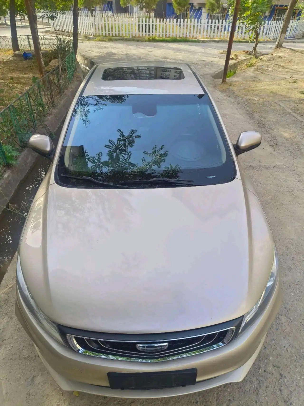 Geely Emgrand 2019