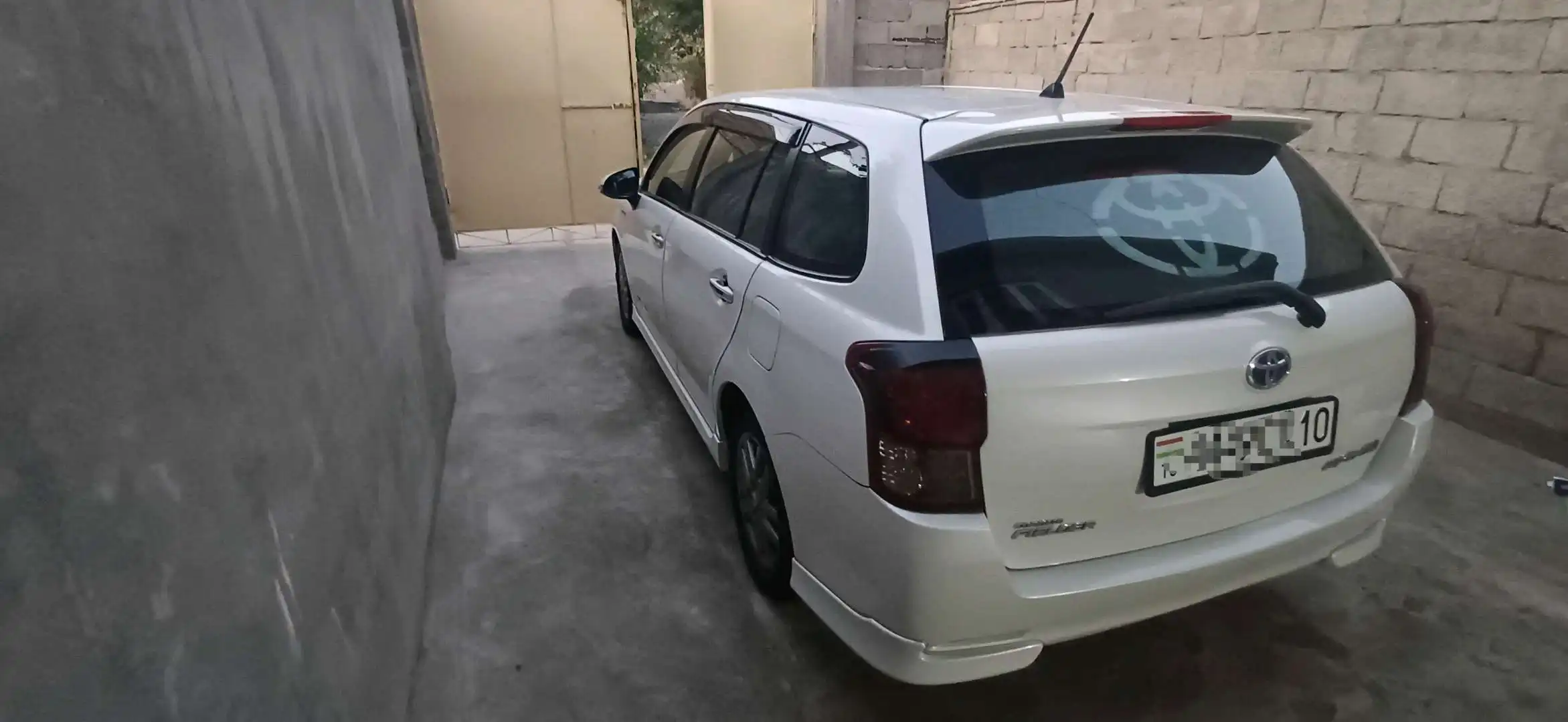 Toyota Fielder 2014