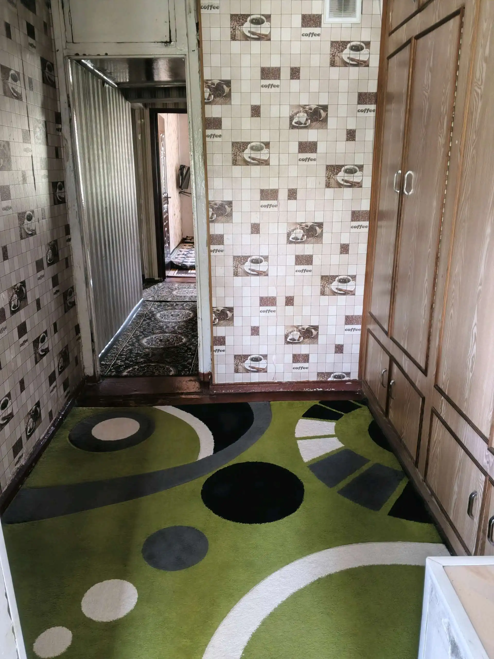 4-к квартира, 3 этаж, 61 м², Фирдавси
