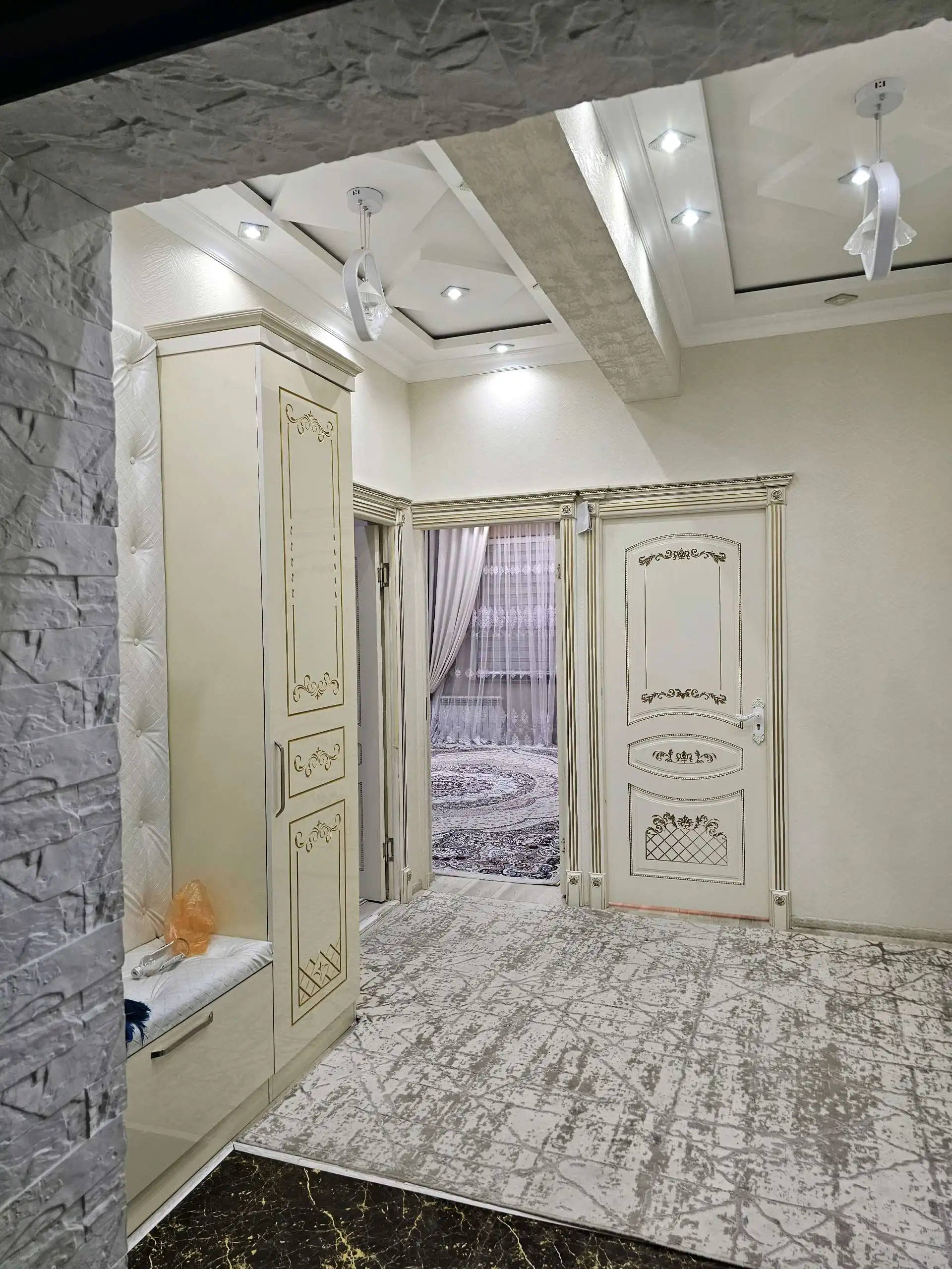 2-к квартира, 10 этаж, 65 м², шохмансур