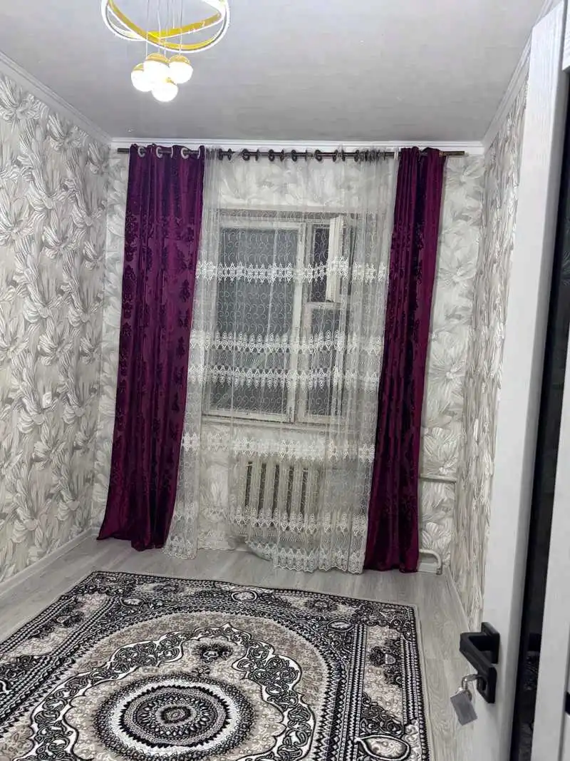 4-к квартира, 9 этаж, 100 м², Зарафшон, Полклиникаи 14