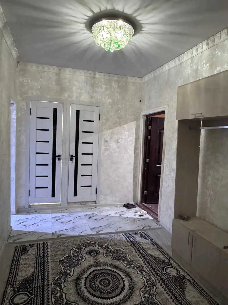 4-к квартира, 9 этаж, 100 м², Зарафшон, Полклиникаи 14