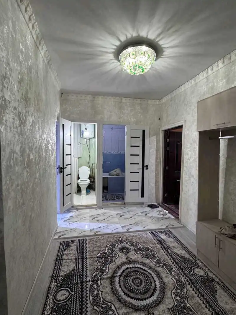 4-к квартира, 9 этаж, 100 м², Зарафшон, Полклиникаи 14