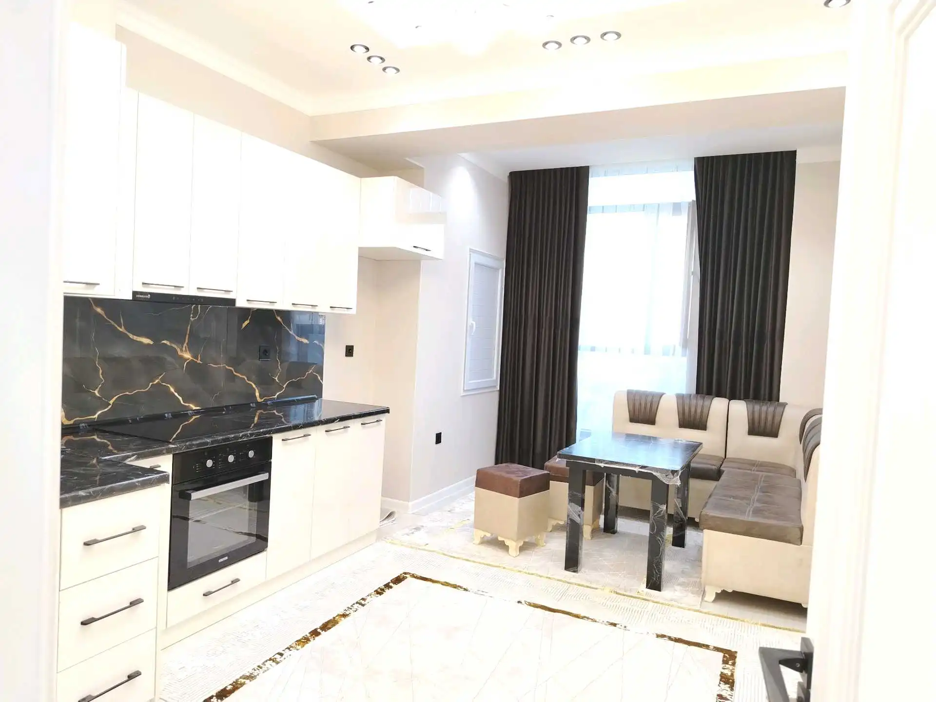 3-к квартира, 8 этаж, 93 м², северний карамов селхоз медгарадок сомони