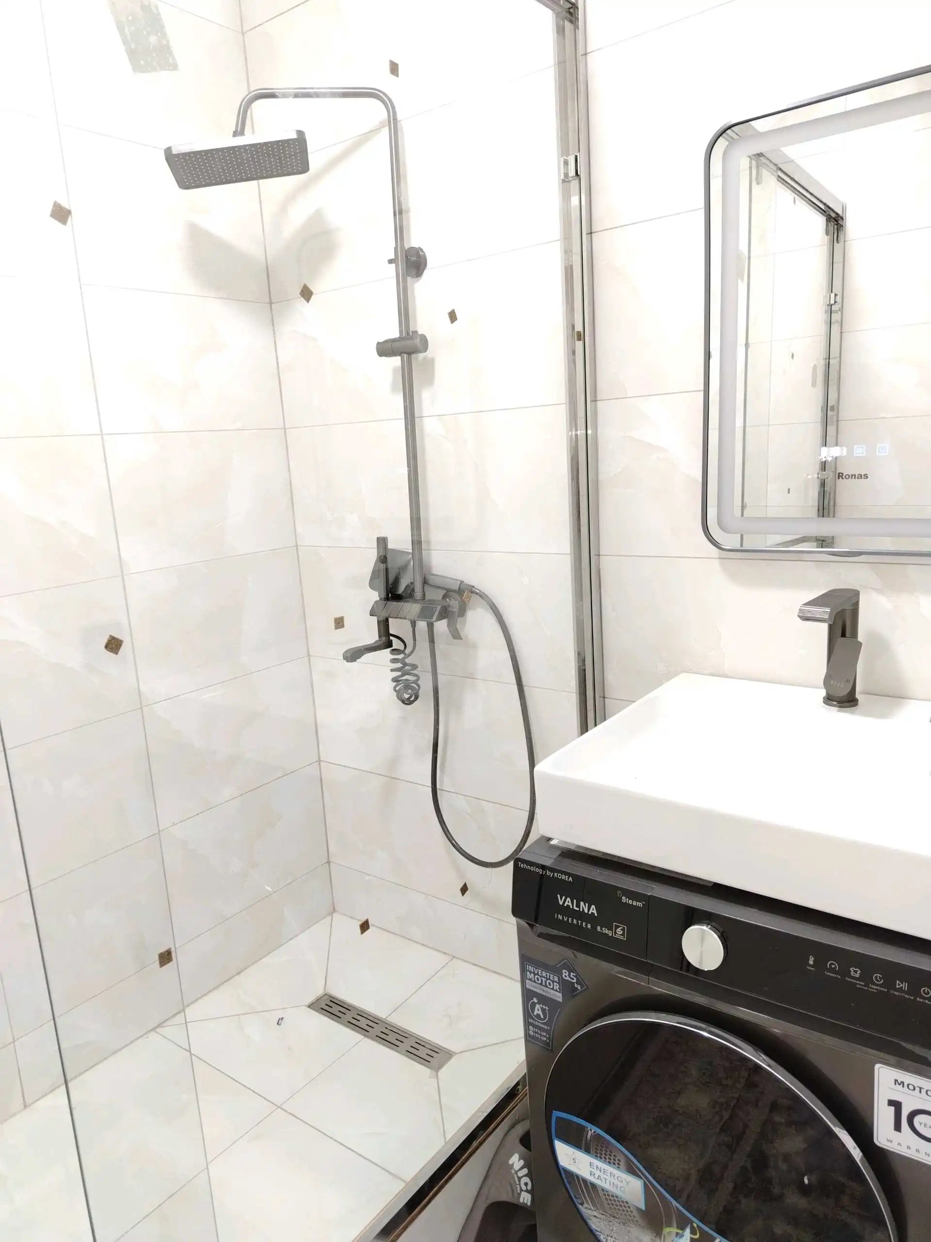 3-к квартира, 8 этаж, 93 м², северний карамов селхоз медгарадок сомони