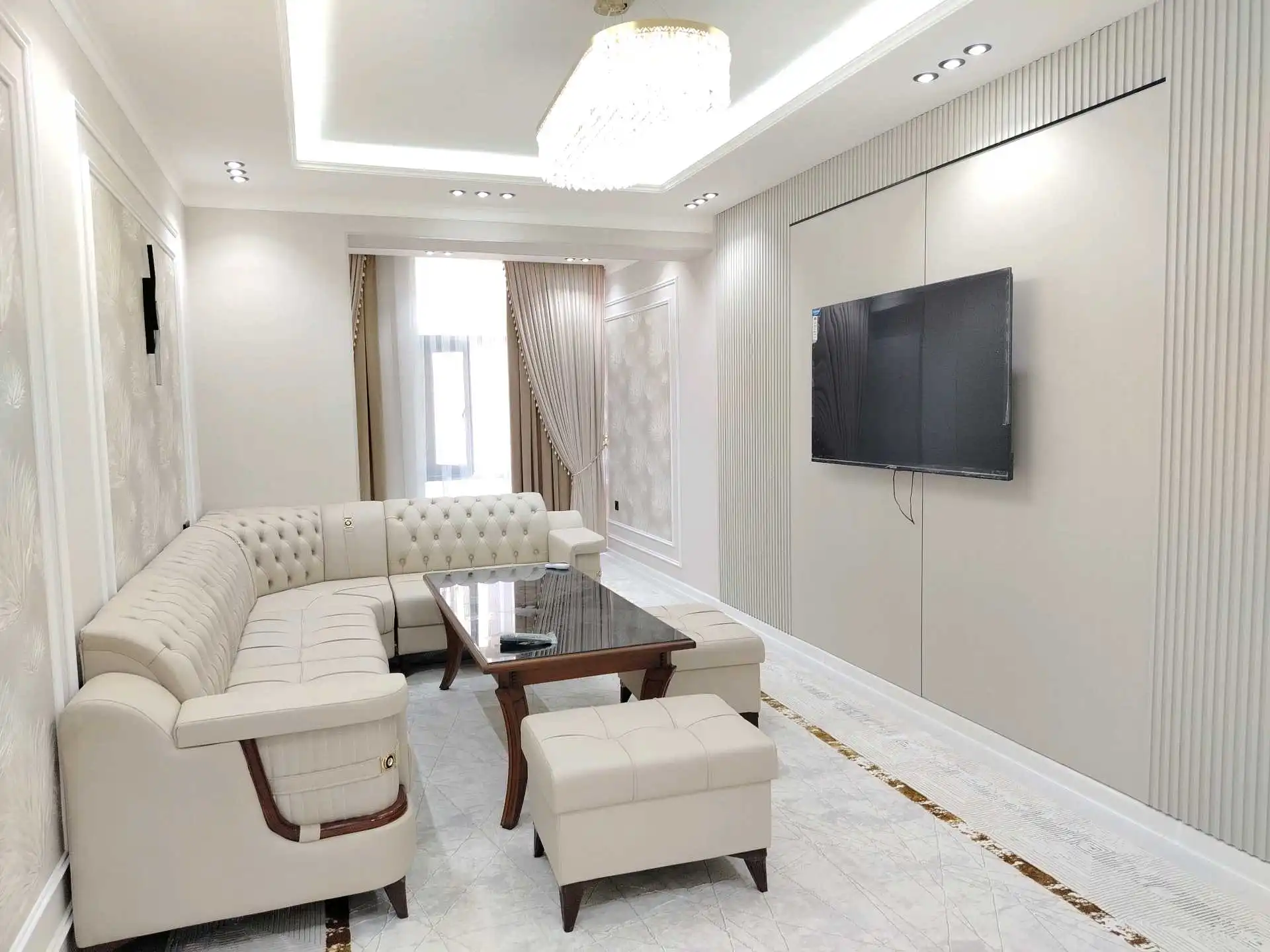 3-к квартира, 3 этаж, 77 м², сомони ваданассос