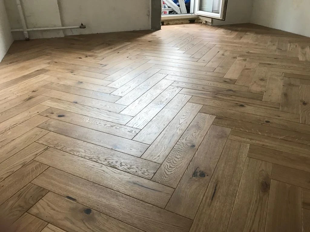 Укладка паркета и ламината