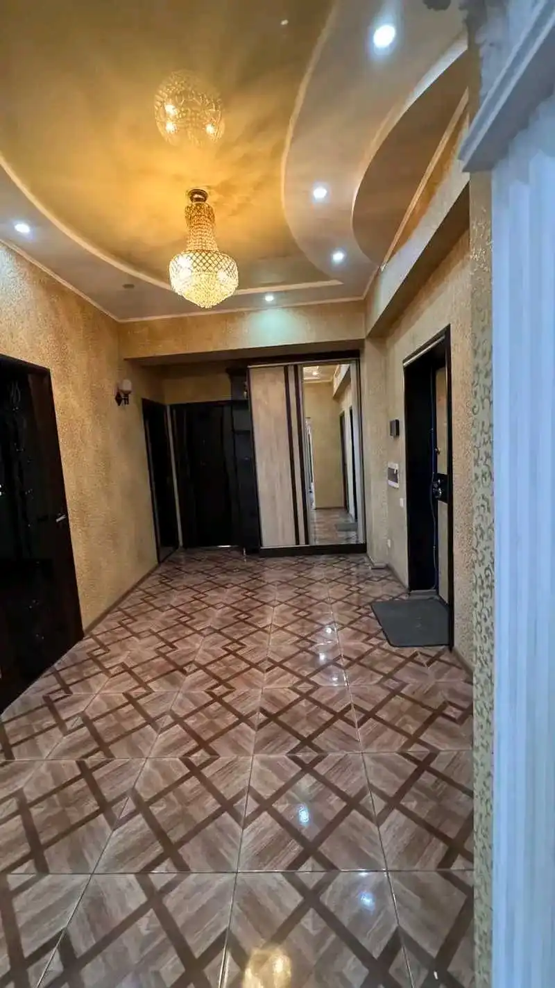 3-к квартира, 4 этаж, 121 м², шохмансур