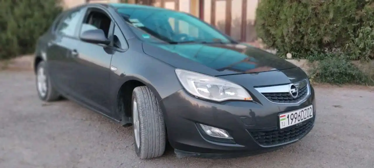 Opel Astra j 2010