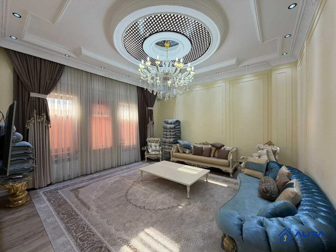 4 этажный, 7-комн. дом, 750 м², 10 соток, Шохмансур