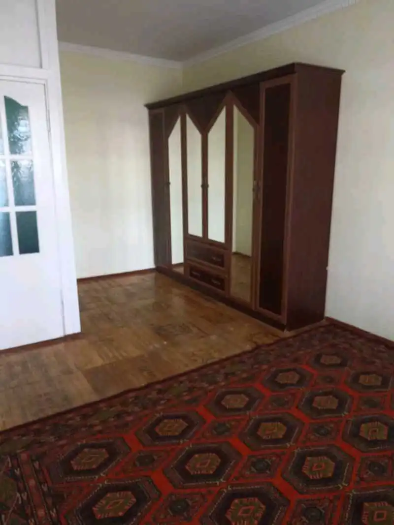 2-к квартира, 5 этаж, 65 м², Фирдавси