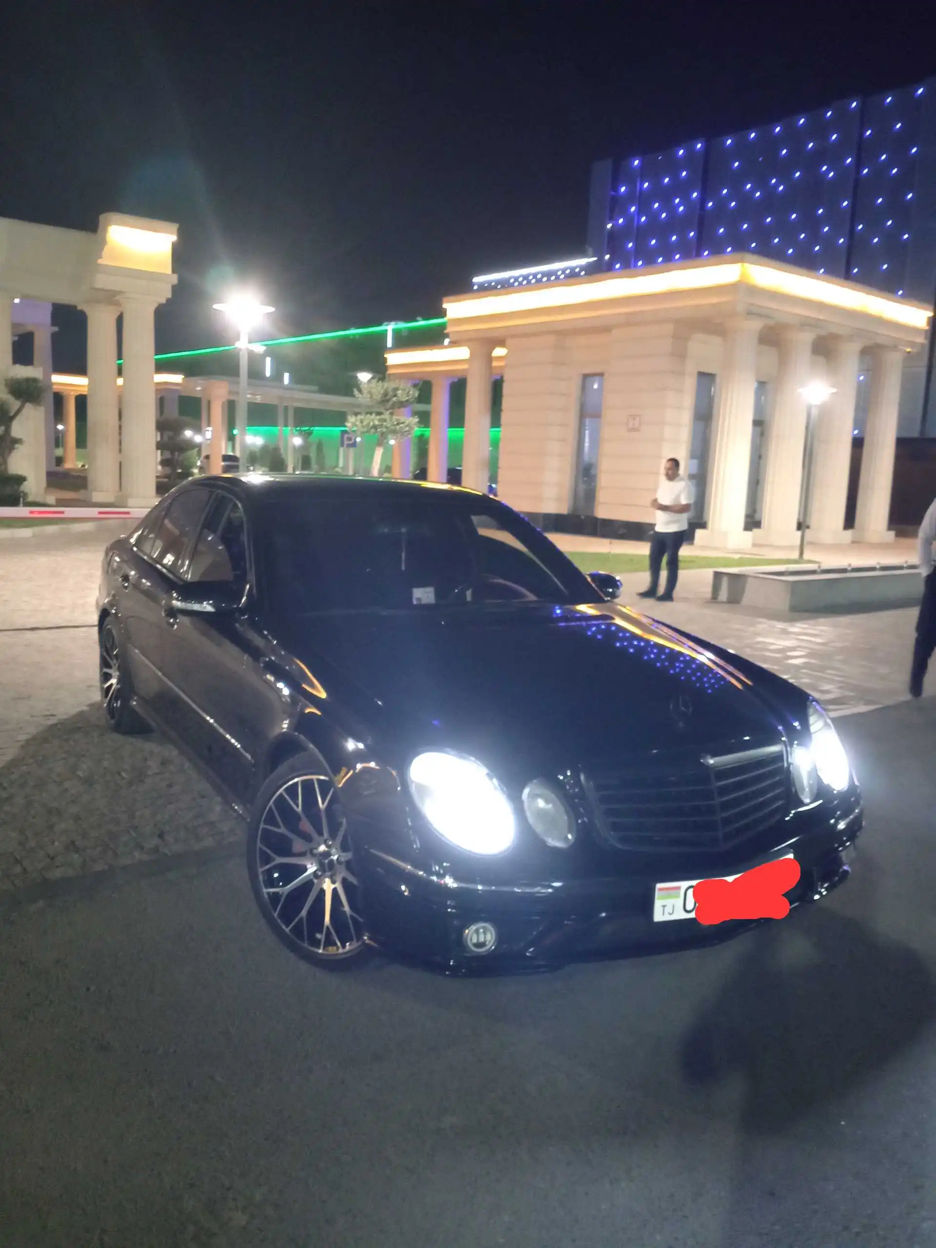 Mercedes-benz E class 2009