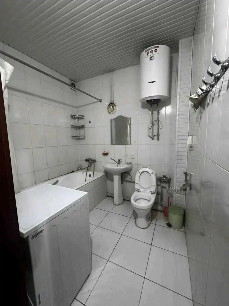 3-к квартира, 3 этаж, 165 м², И Сомони, ЦУМ, МГУ