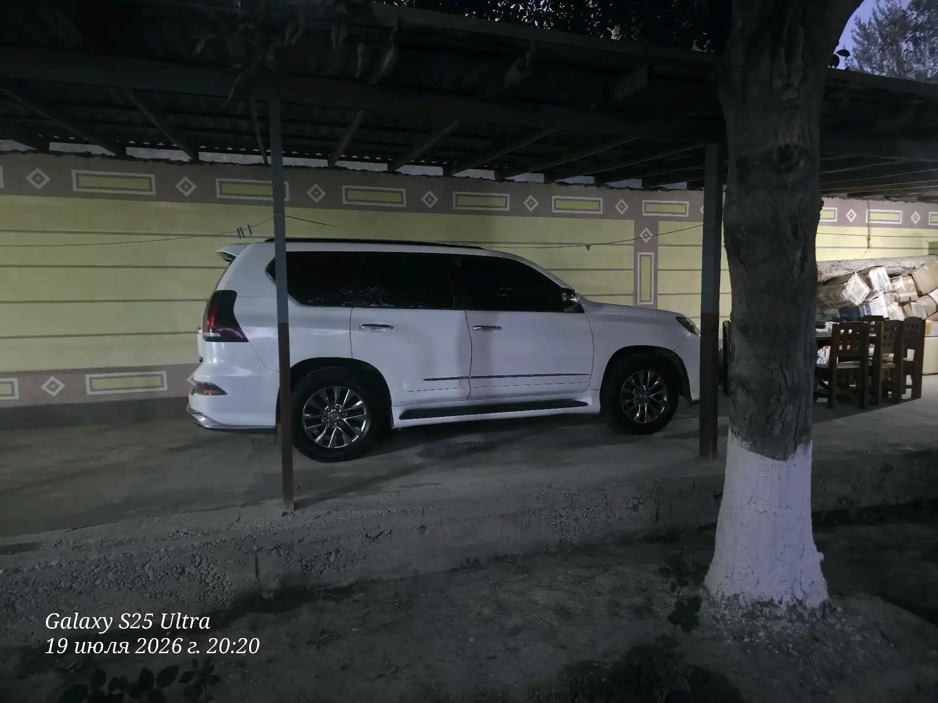 Lexus Gx series 2011