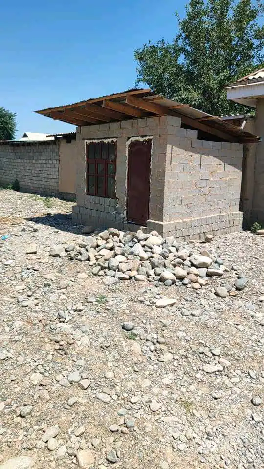 1 этажный, 1-комн. дом, 8 м², 8 соток, Турсунзаде