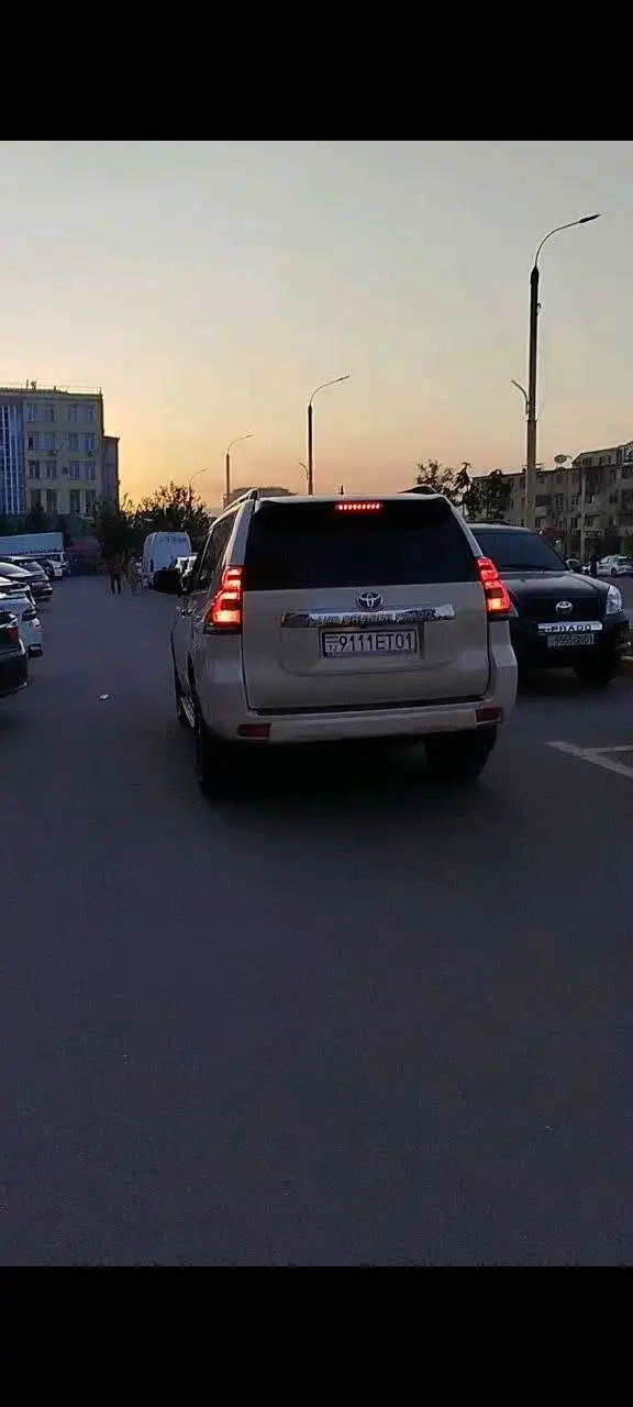 Toyota Land cruiser prado 2019 — фото 6