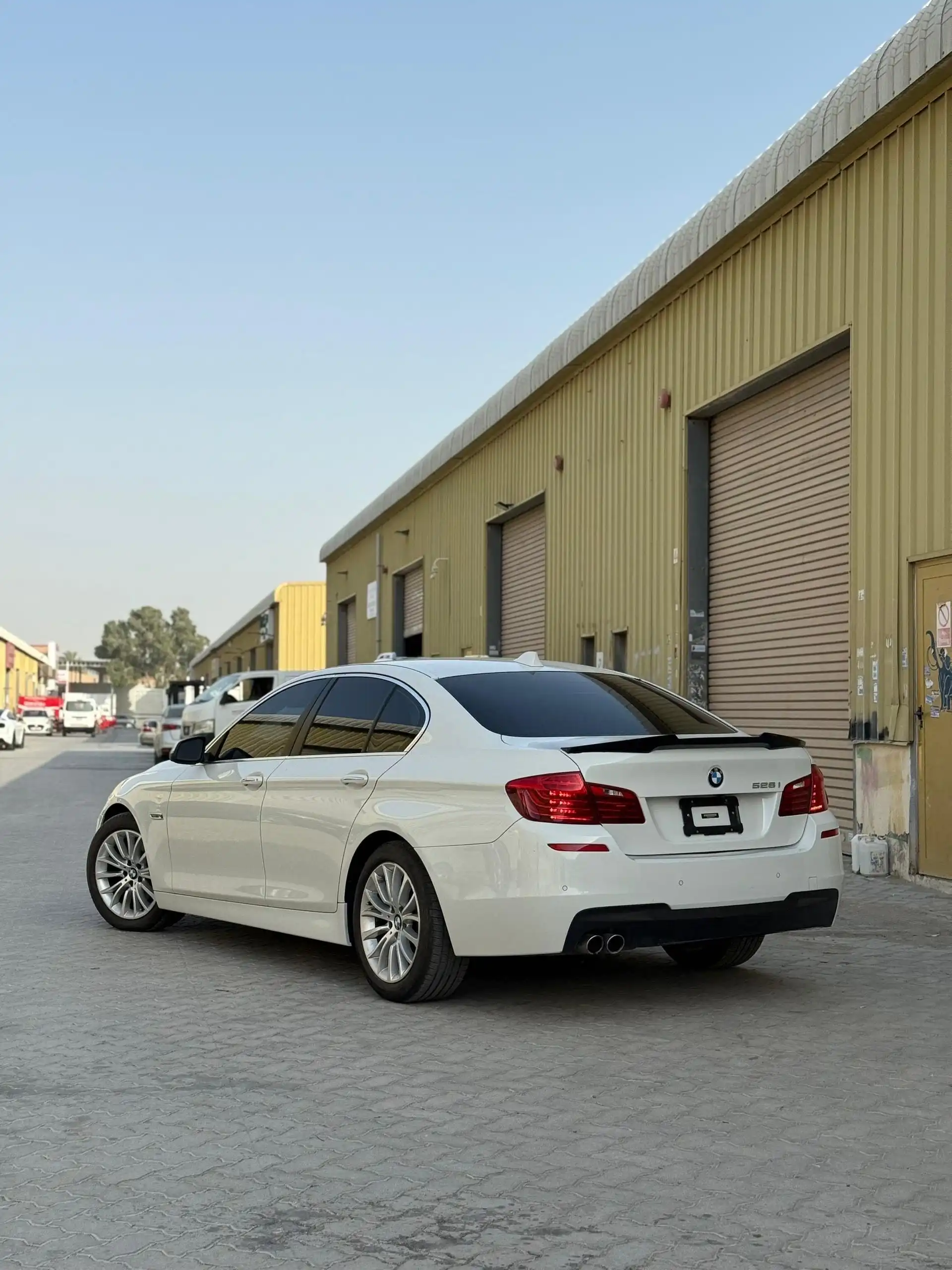 BMW 5 series 2015 — фото 6