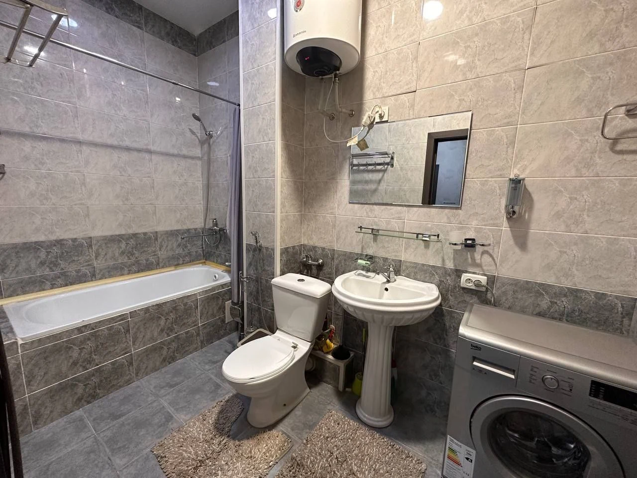 2-к квартира, 3 этаж, 90 м², И. Сомонӣ