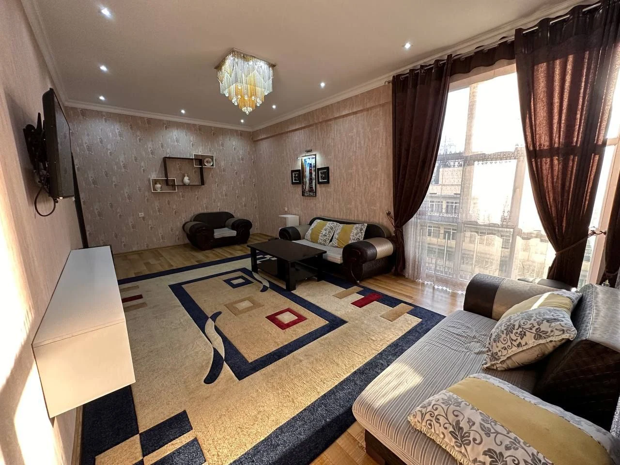 2-к квартира, 3 этаж, 90 м², И. Сомонӣ