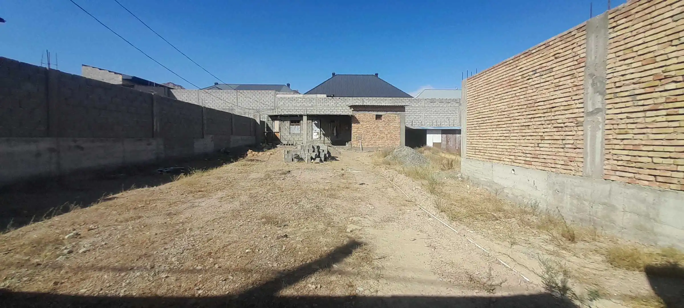 1 этажный, 1-комн. дом, 600 м², 34 соток, Худжанд 8 мкр маҳалли ободи 14 — фото 4
