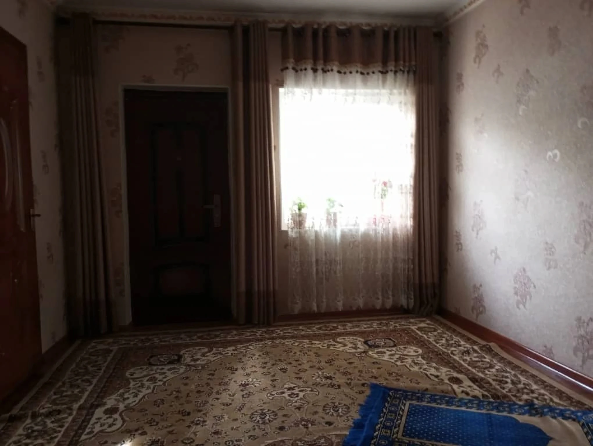 1 этажный, 4-комн. дом, 414 м², 2 соток, И. Сомонӣ