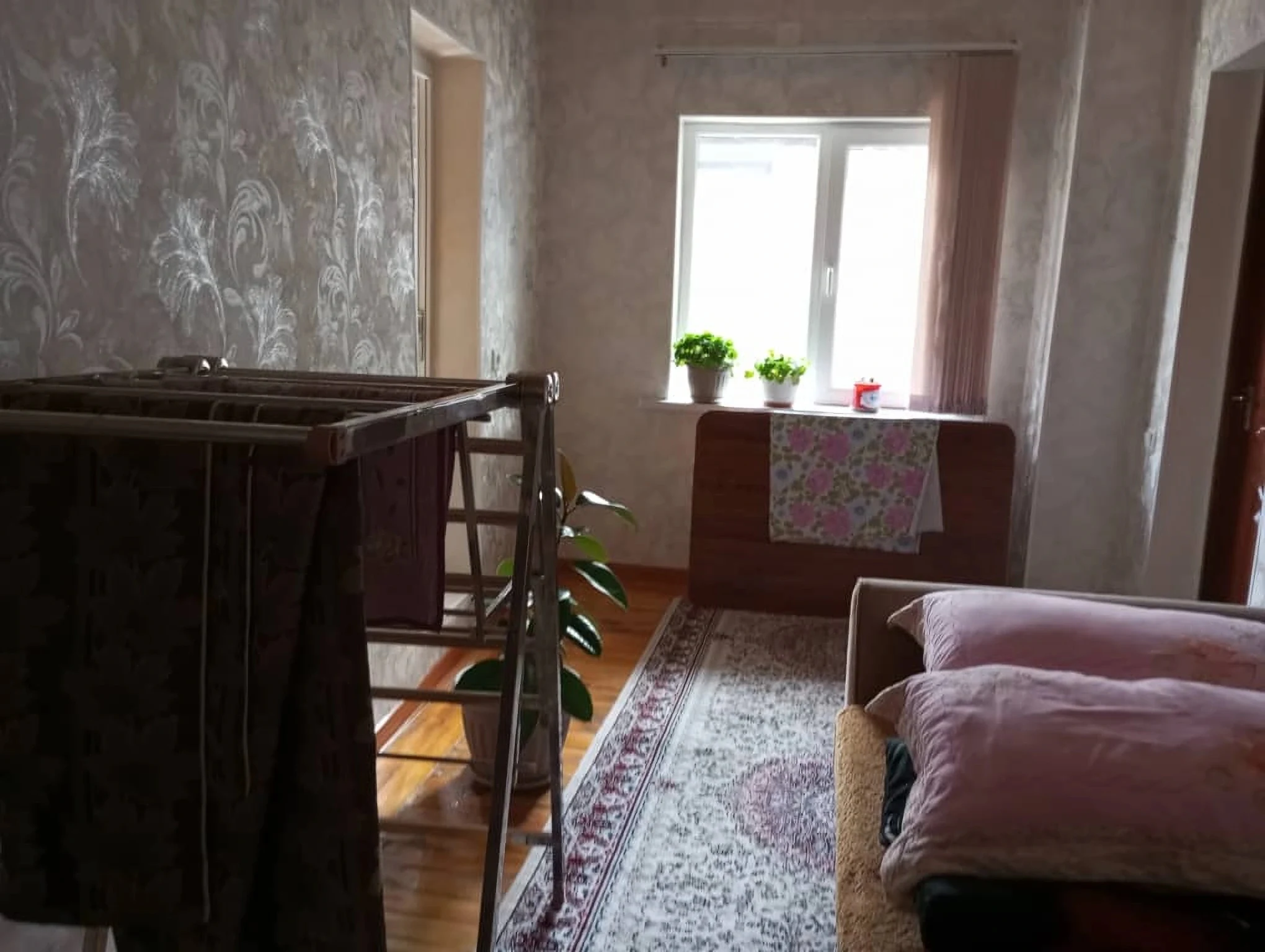 1 этажный, 4-комн. дом, 414 м², 2 соток, И. Сомонӣ