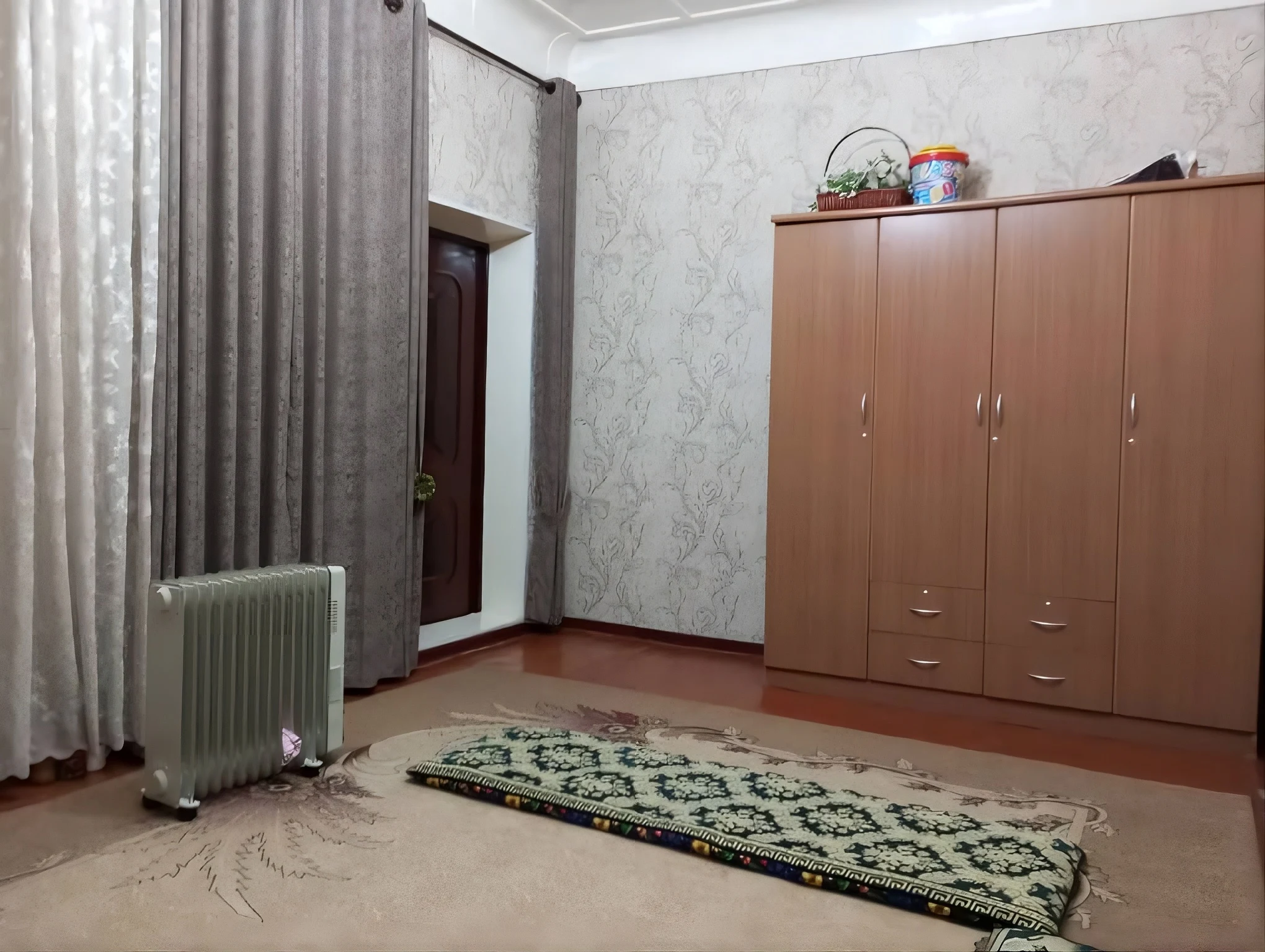 1 этажный, 4-комн. дом, 414 м², 2 соток, И. Сомонӣ