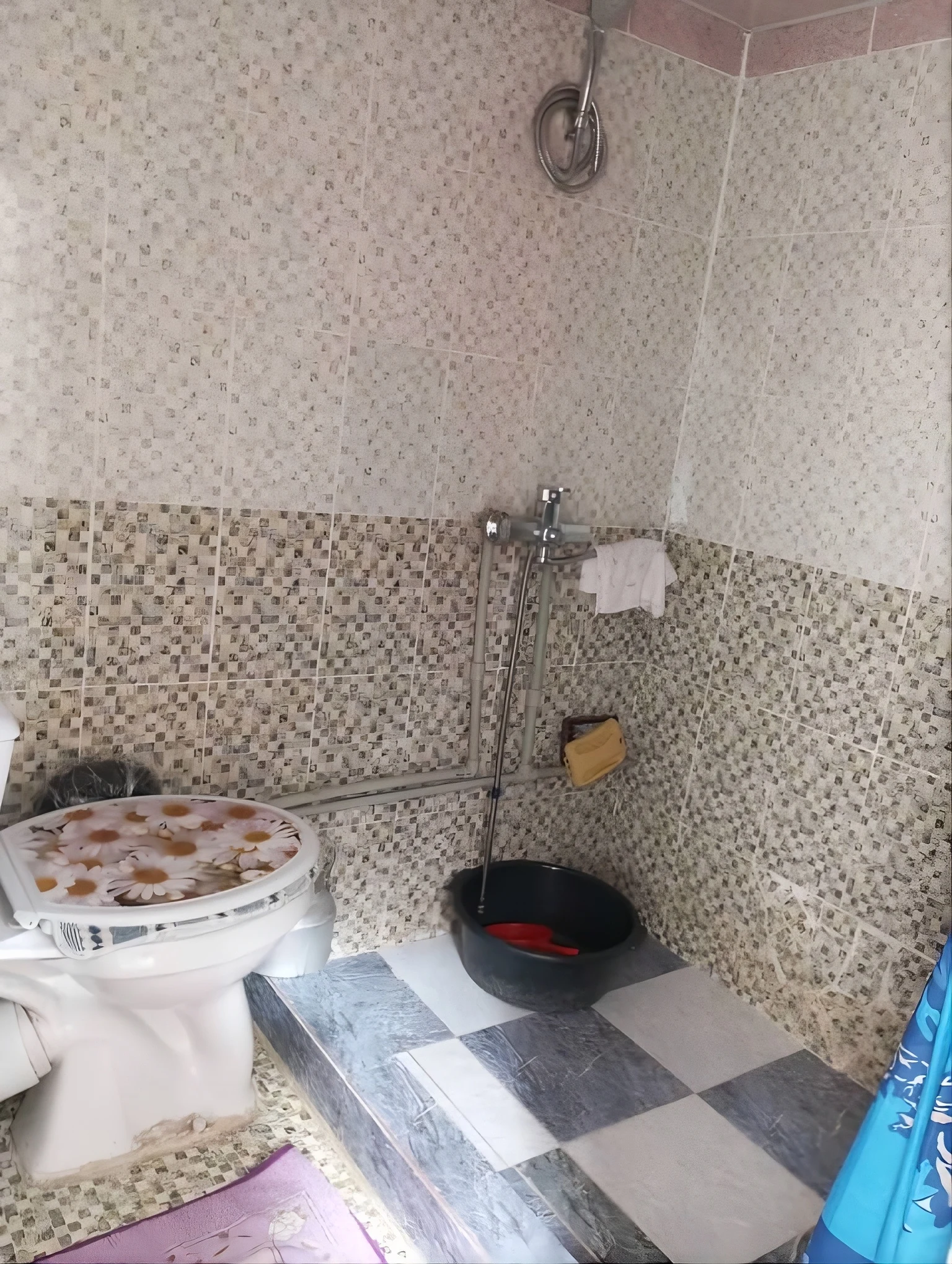 1 этажный, 4-комн. дом, 414 м², 2 соток, И. Сомонӣ