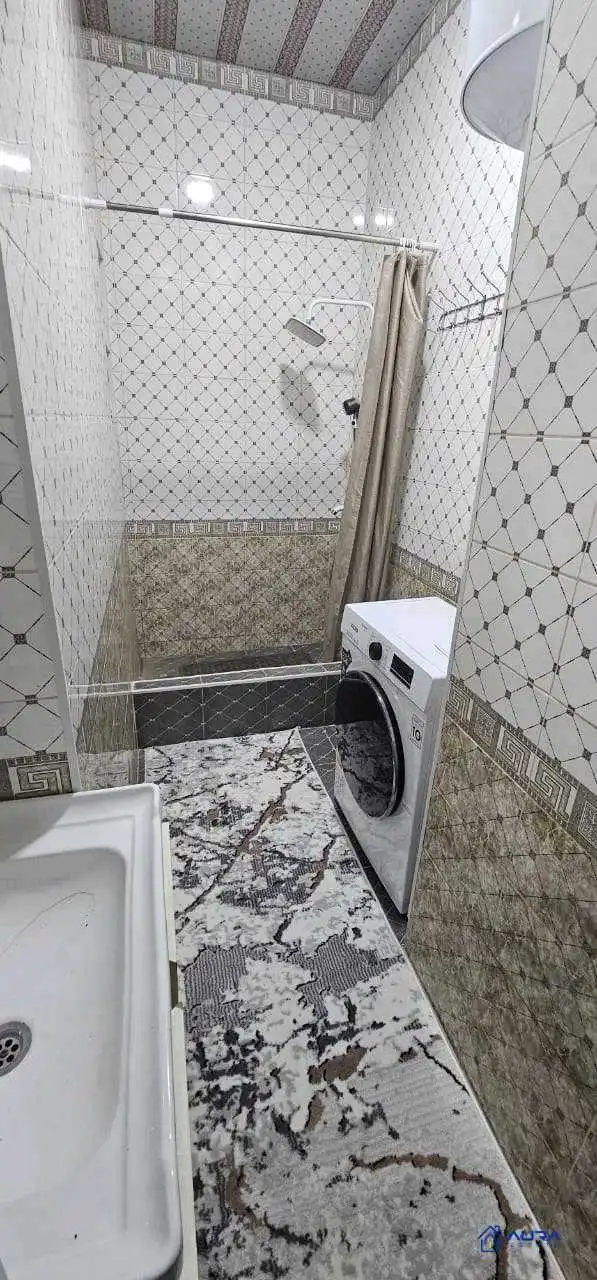 2-к квартира, 9 этаж, 52 м², Фирдавси