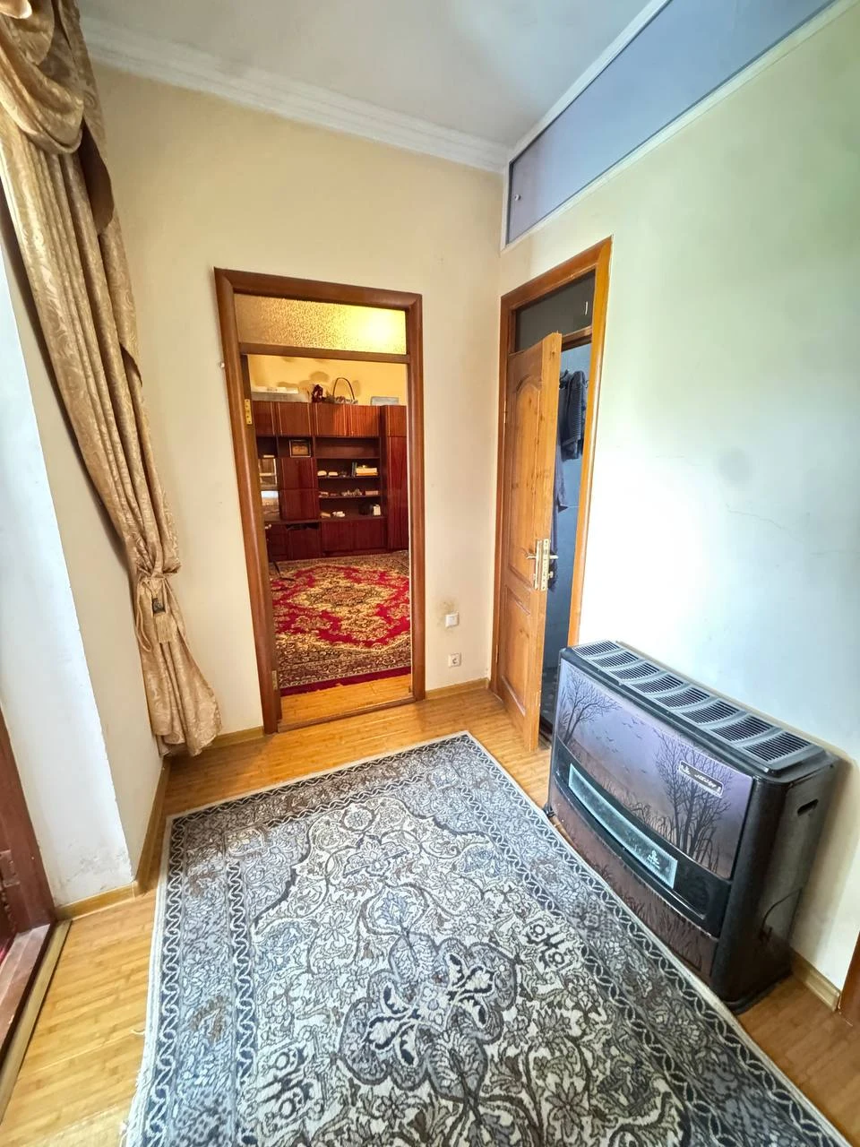 1 этажный, 3-комн. дом, 100 м², 8 соток, Фирдавсӣ