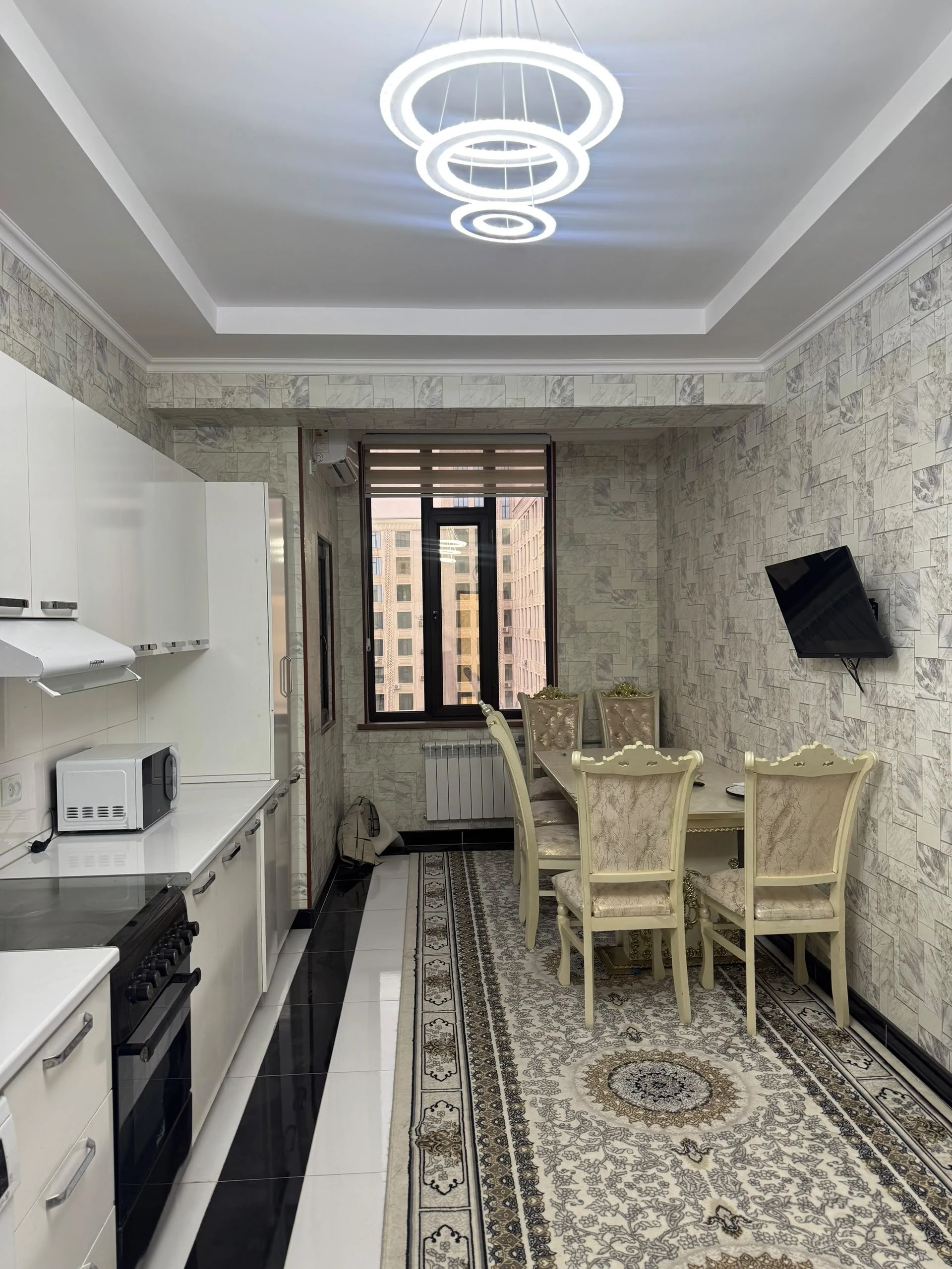3-к квартира, 11 этаж, 111 м², Шохмансур