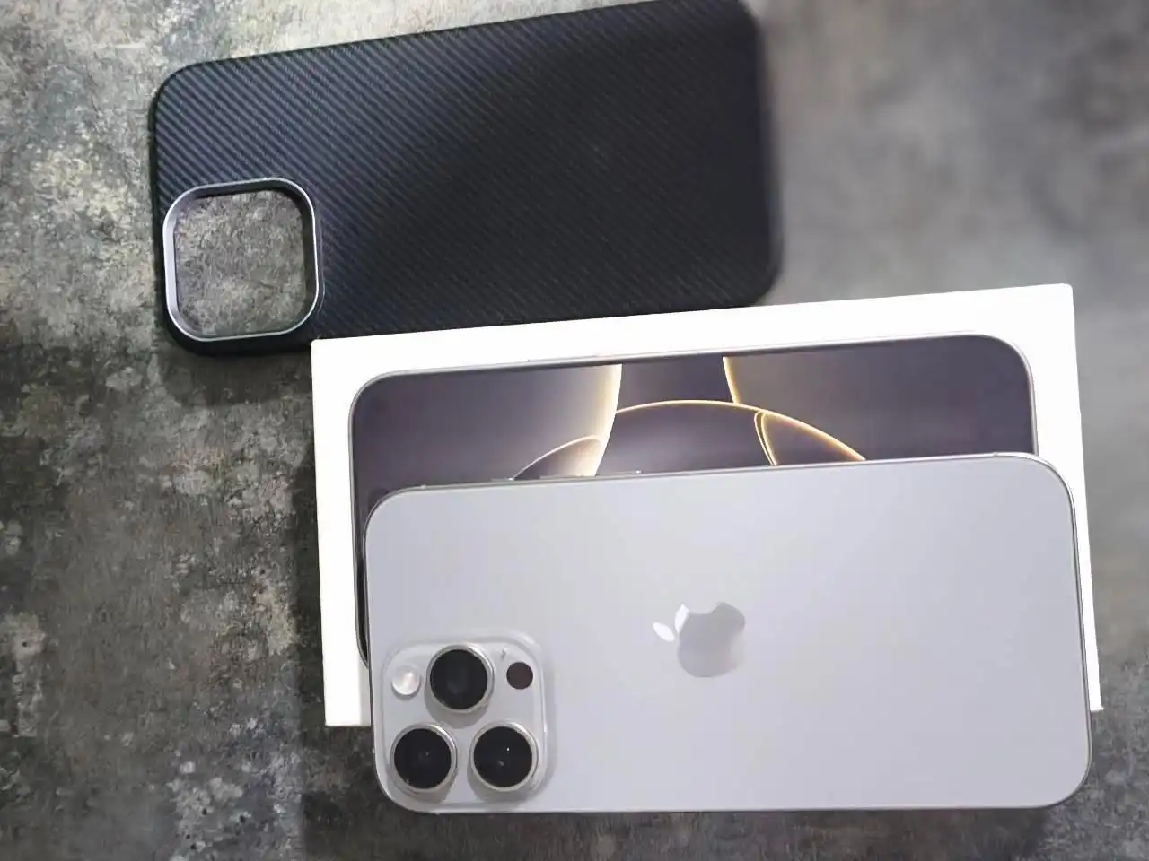 Apple IPhone 16 Pro Max 256 gb
