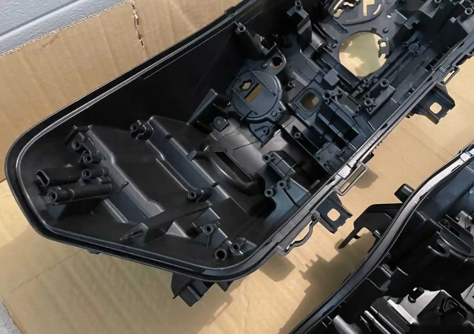 Корпус фары от BMW G5 G05 Laser — фото 3