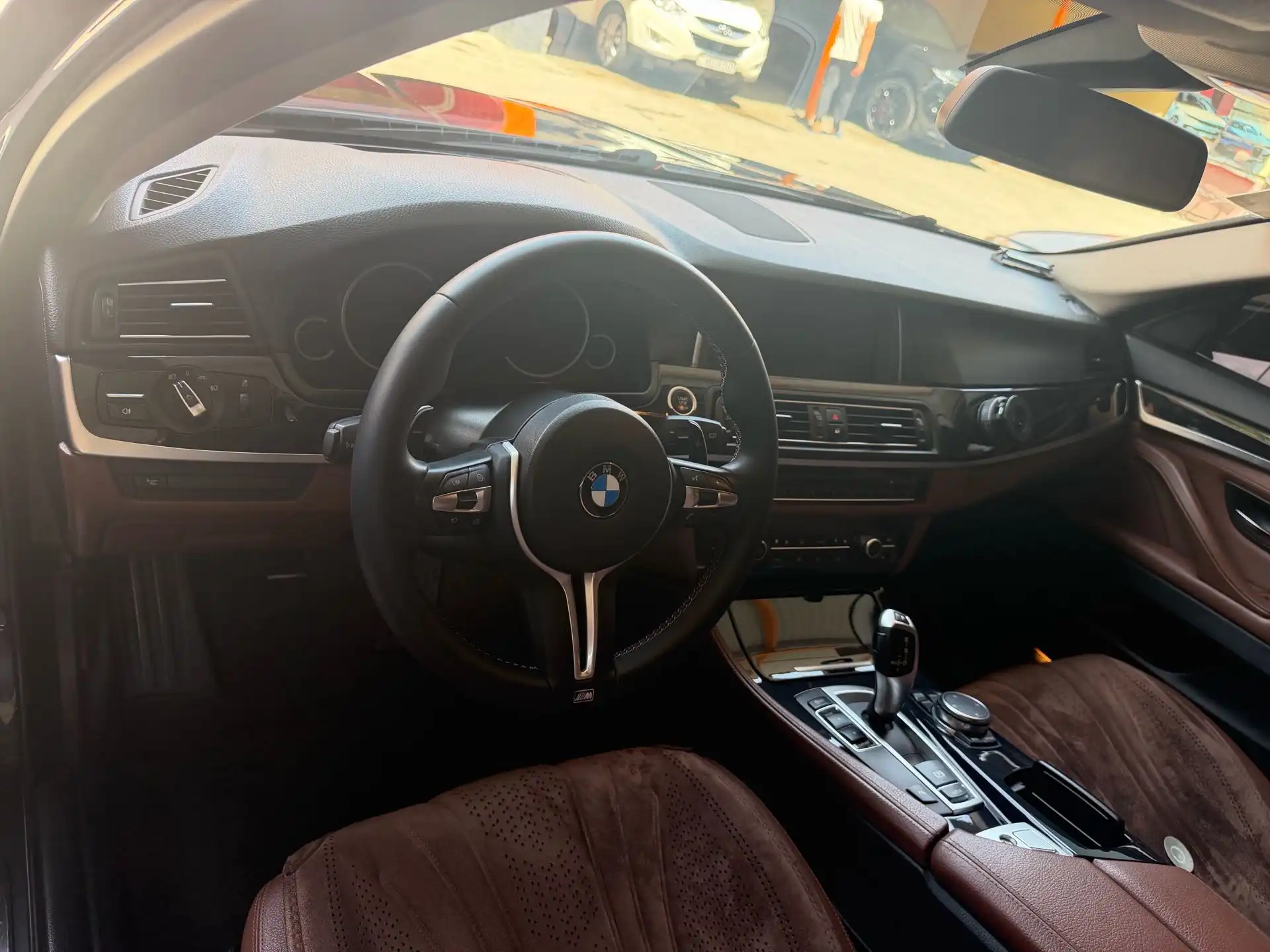 BMW 5 series 2015 — фото 7