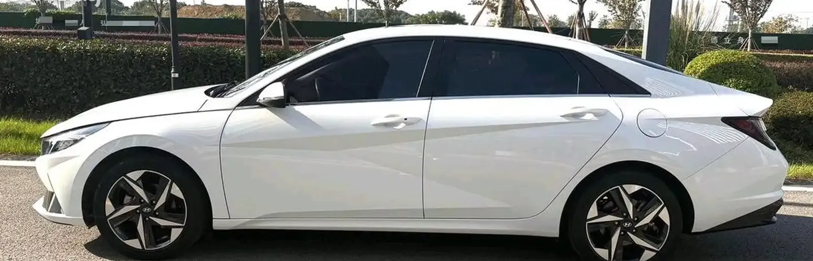 Hyundai Elantra, 2022