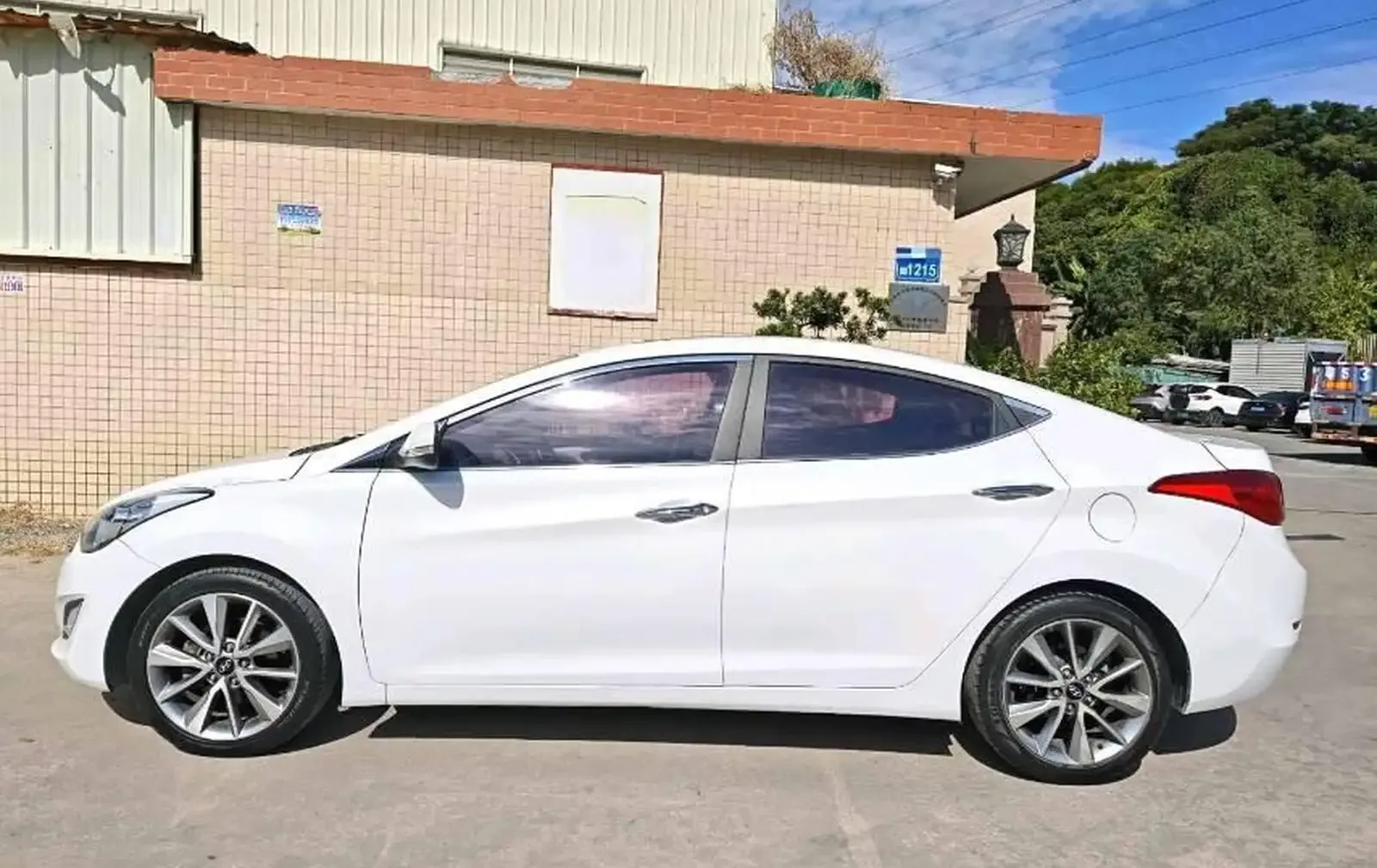 Hyundai Elantra, 2015 на заказ
