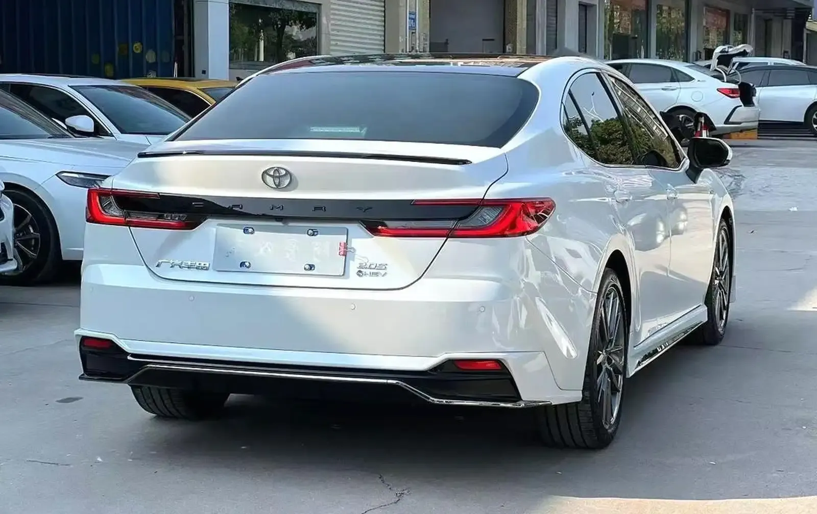 Toyota Camry, 2025 — фото 3