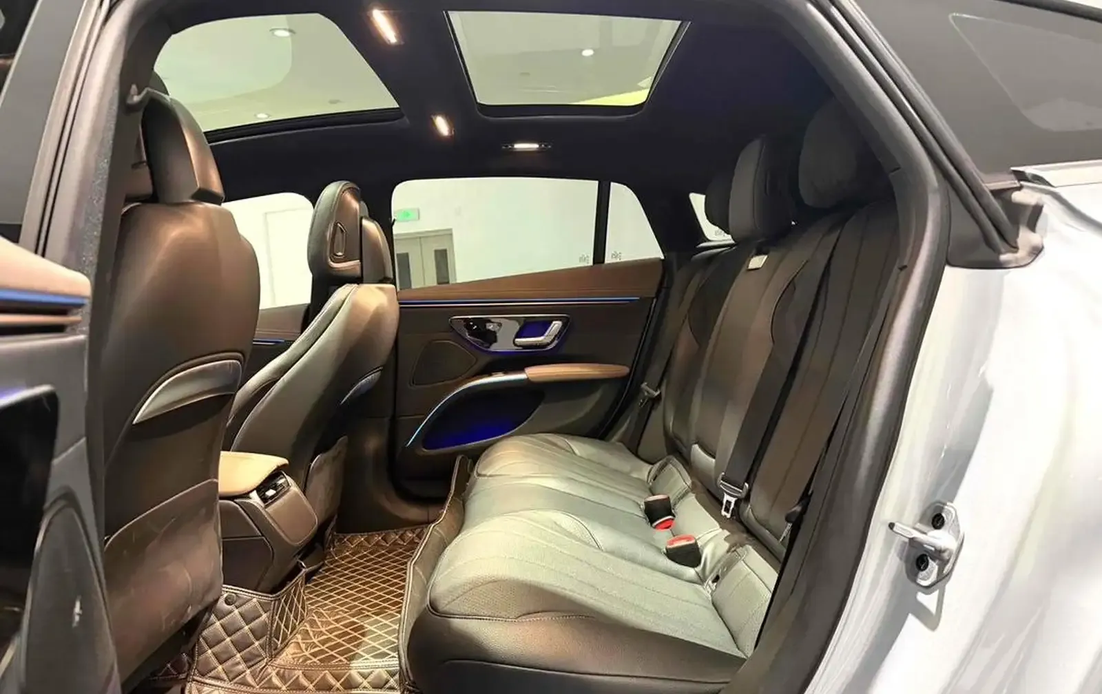 Mercedes-Benz EQS, 2022