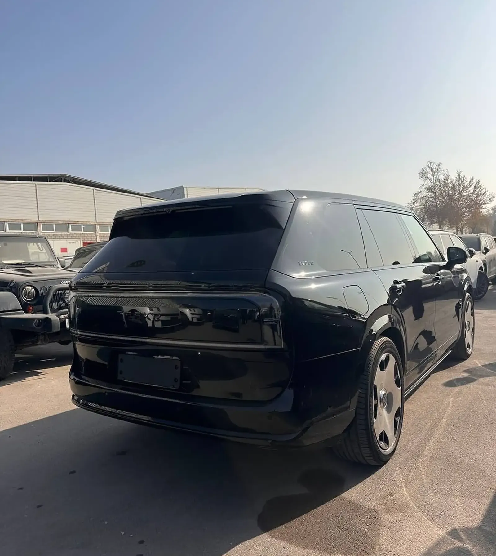 Zeekr 001, 2025