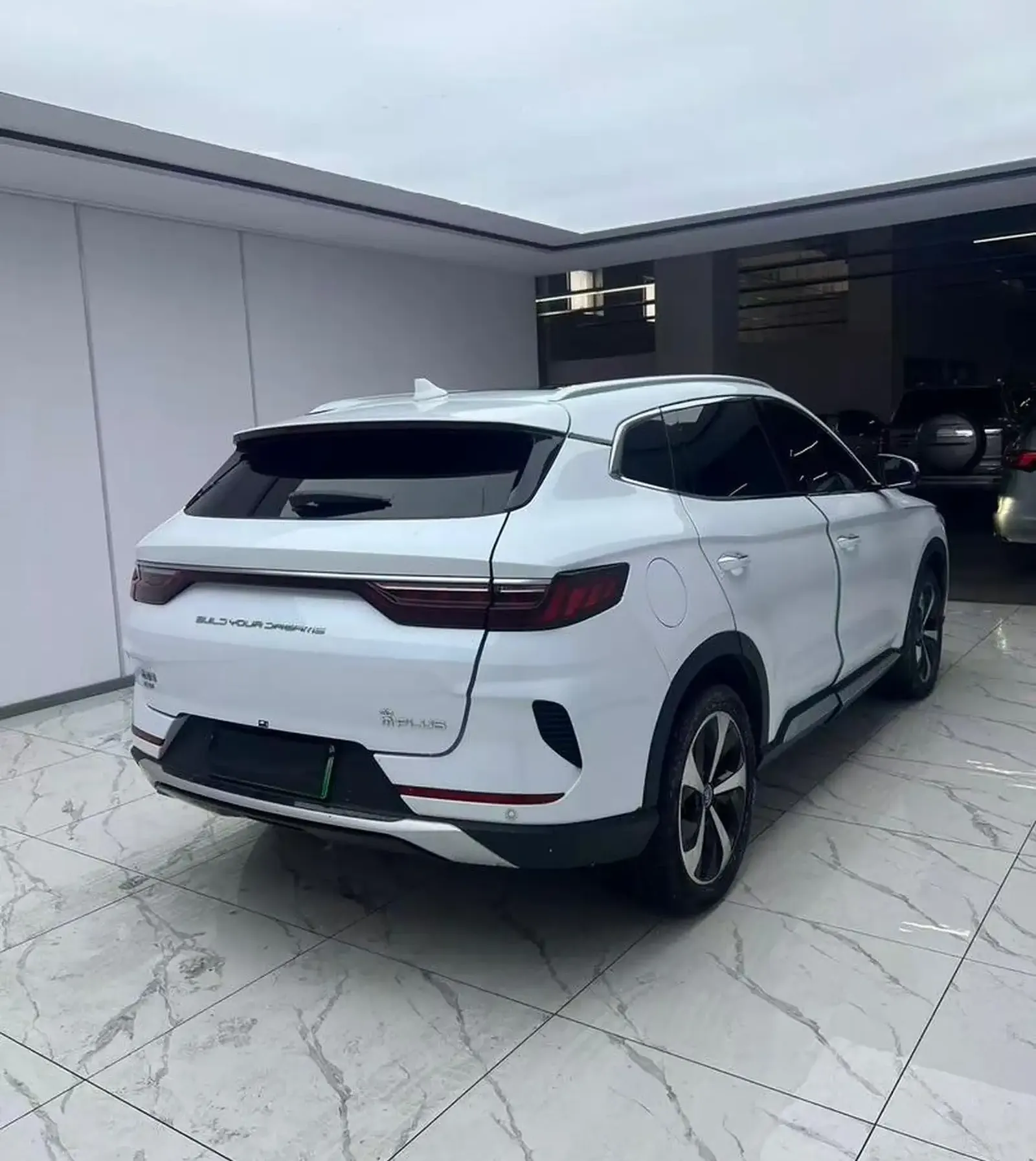 BYD Qin L, 2024