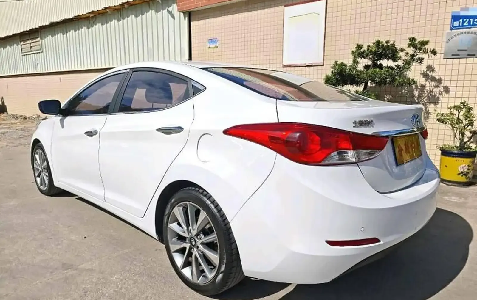 Hyundai Elantra, 2015 на заказ