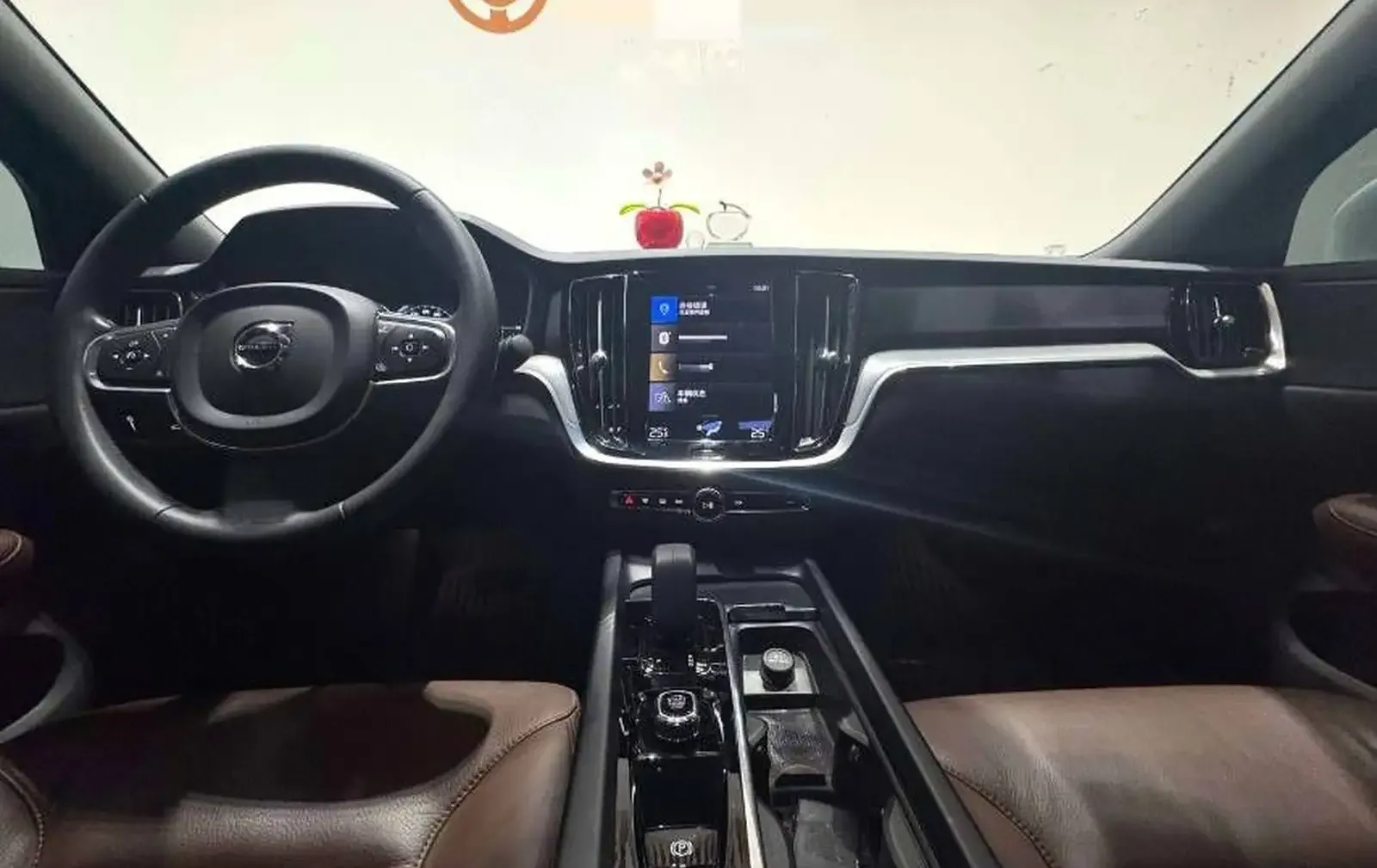 Volvo S60, 2022