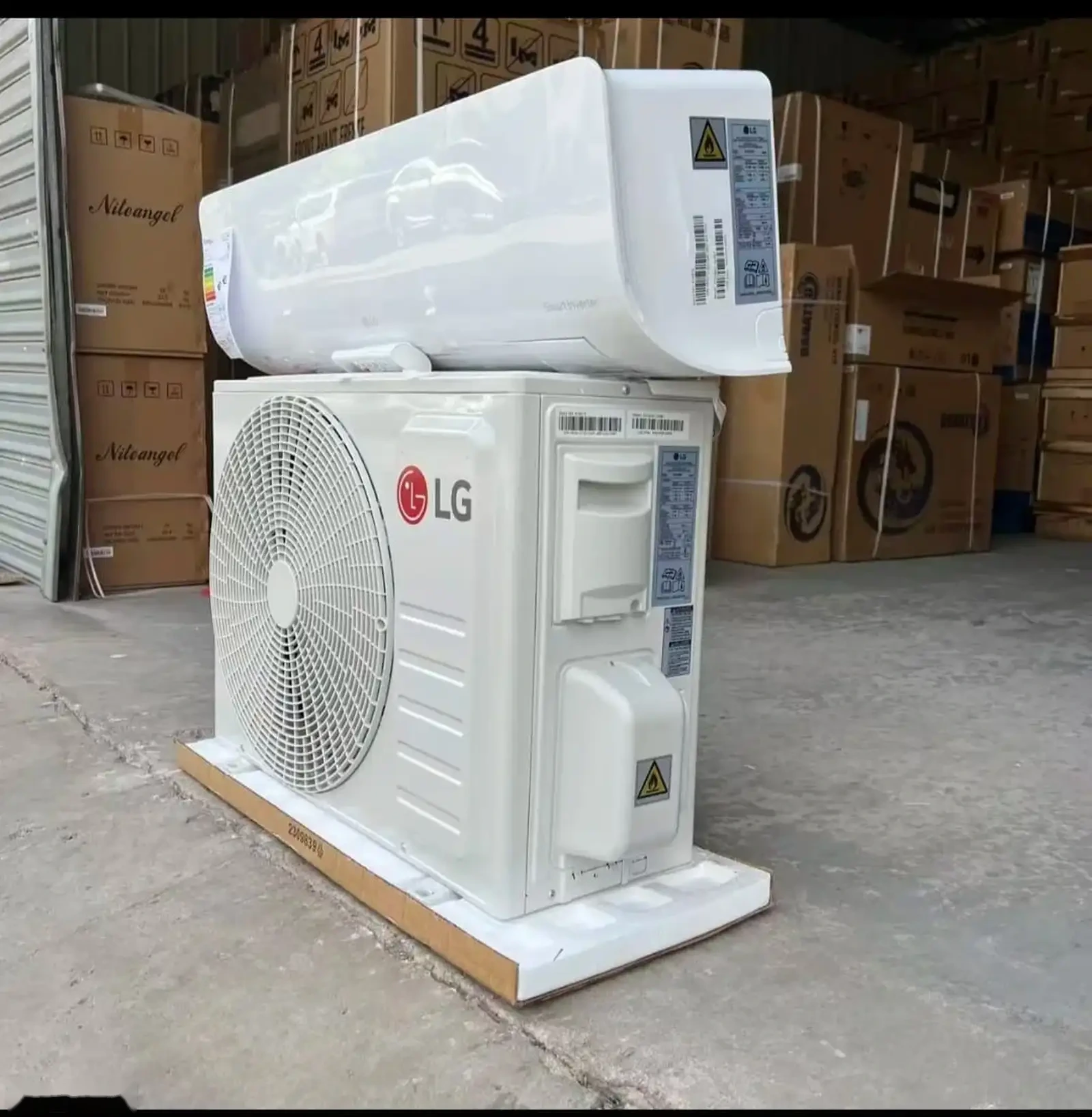 Кондиционер Lg 12 Invertor — фото 2