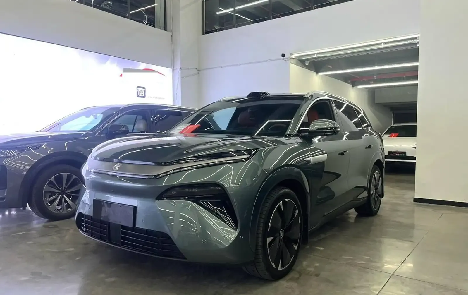 BYD Tang, 2025
