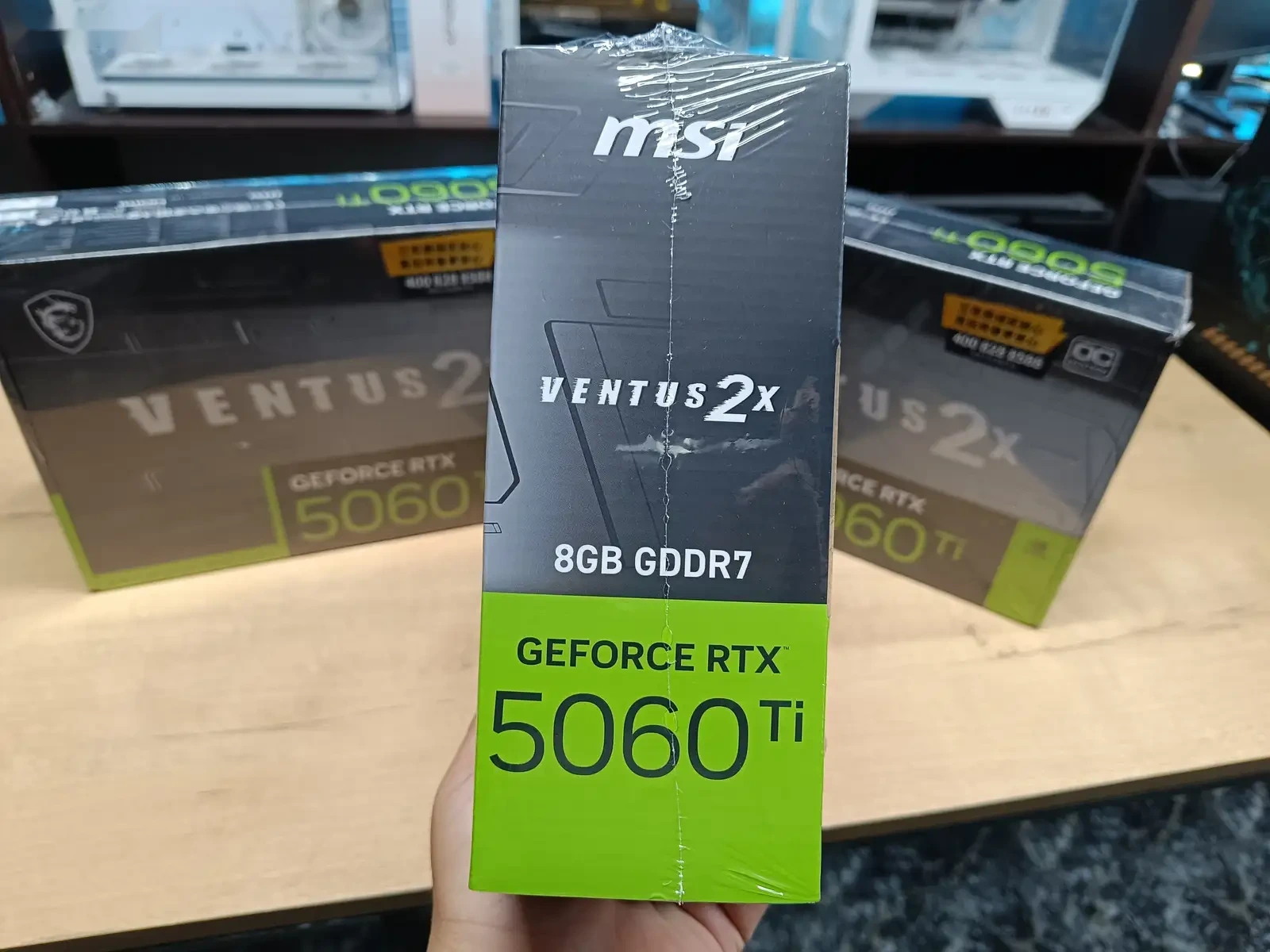 Видеокарта MSI VENTUS X2 RTX 5060Ti 8GB GDDR7 — фото 2