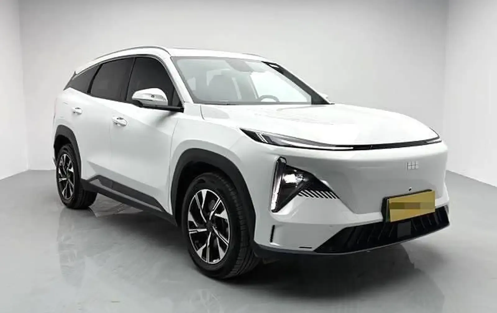 Geely Galaxy L7, 2023